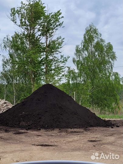 Чернозем в мешках и самосвалом