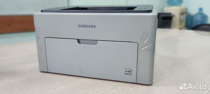 Принтер лазерный бу