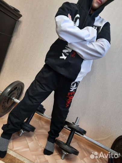 Спортивный костюм на мальчика