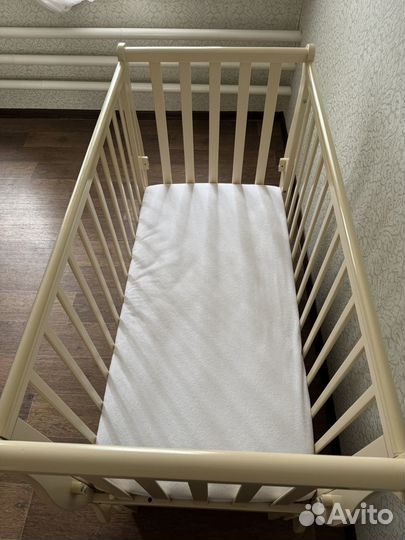 Детская кроватка Лель 120х60 с маятником