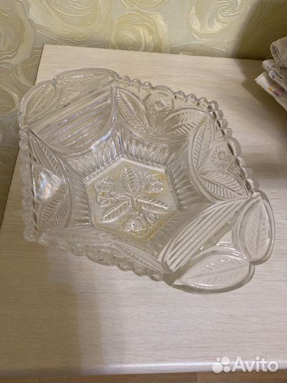 Хрустальная ваза