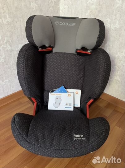 Автомобильное кресло maxi cosi rodifix (15-36кг)