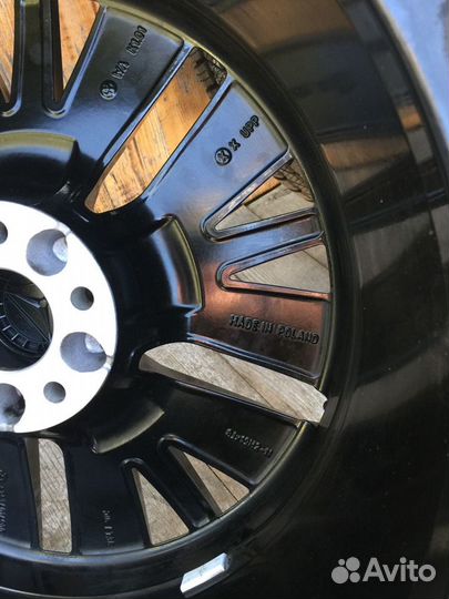 Оригинальные колеса на Mercedes-Benz GLC R19