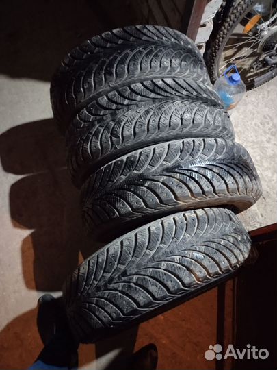 Sava Eskimo Stud 185/65 R15 88T