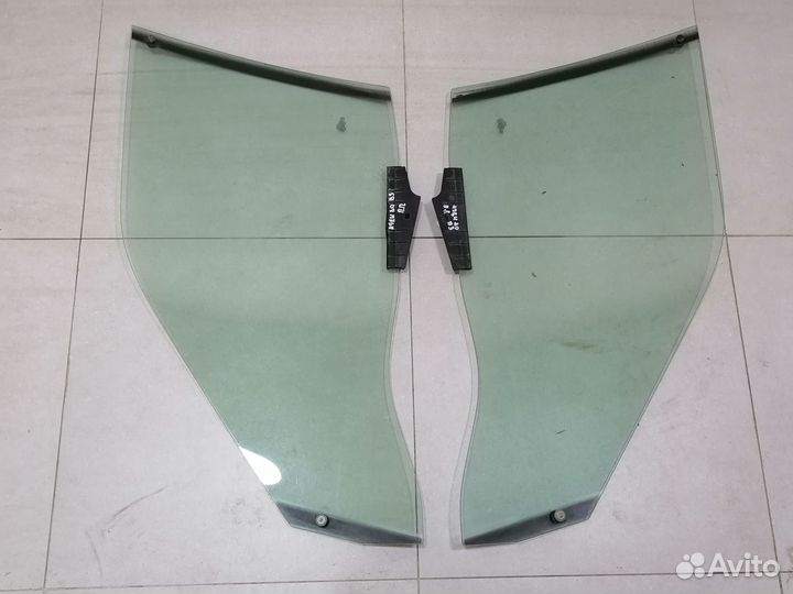 Стекло двери Audi 80 1987 43R001025 B3 SF перед