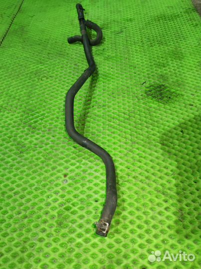 Патрубок системы охлаждения Skoda Rapid