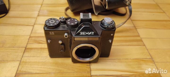 Плёночный фотоаппарат зенит 11