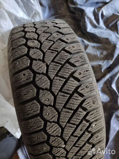 Gislaved Nord Frost 200 195/60 R15 92T