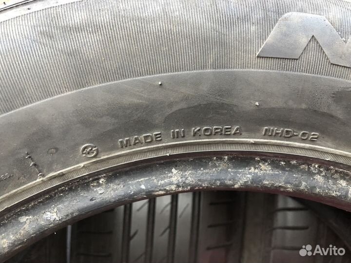 Nexen N Fera RU1 215/60 R16