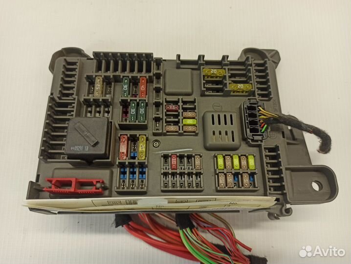 Блок предохранителей салонный BMW X5 E70