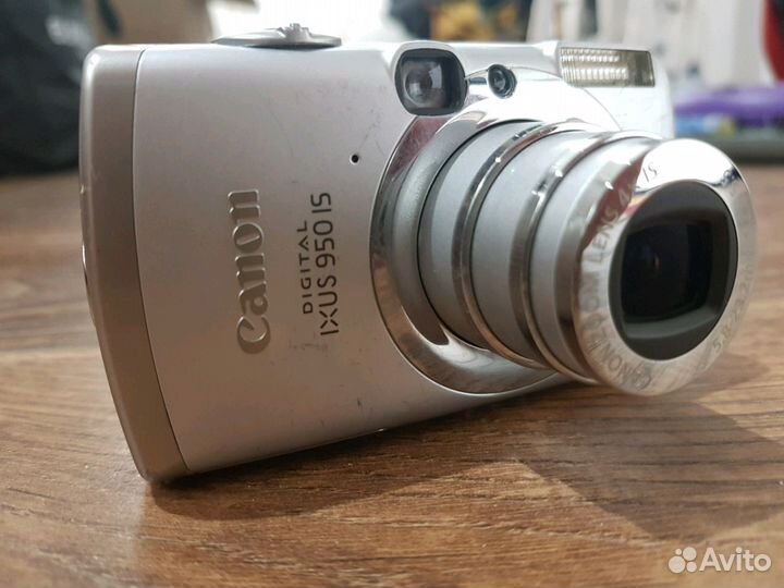 Canon digital ixus 950 is