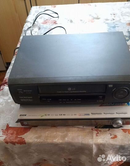 Видеомагнитофон