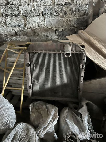 Экскаватор юмз и радиатор охлаждания от дт