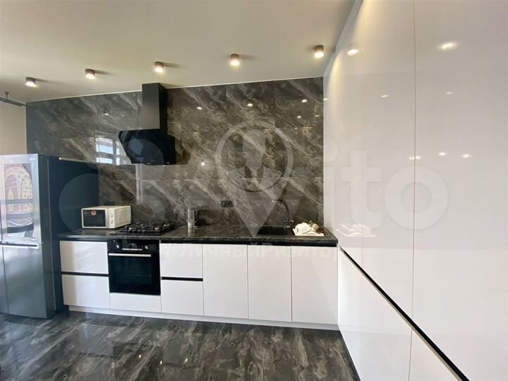 3-к. квартира, 78 м², 7/17 эт.