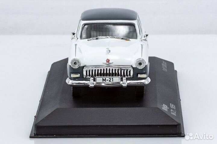 Модель советского автомобиля Волга Газ M-21