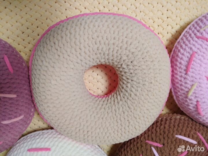 Подушка-пончик