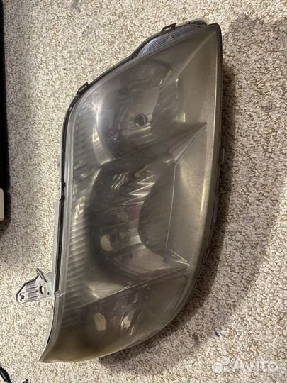 Фара передняя toyota corolla 121