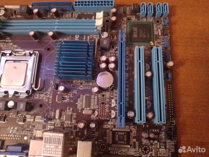 Материнская плата с процессором