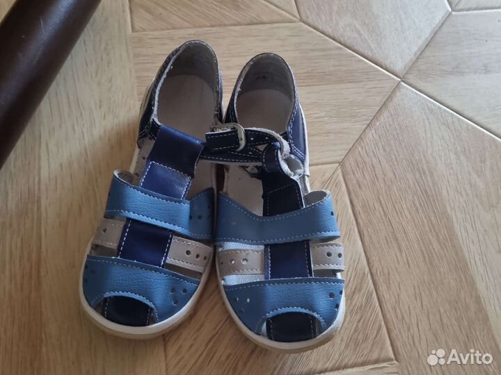 Сандали новые