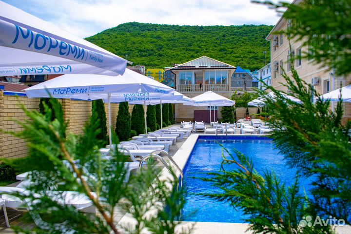 Специалист отдела бронирования