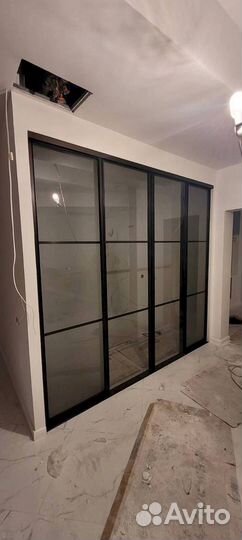 Раздвижная перегородка с матовым стеклом