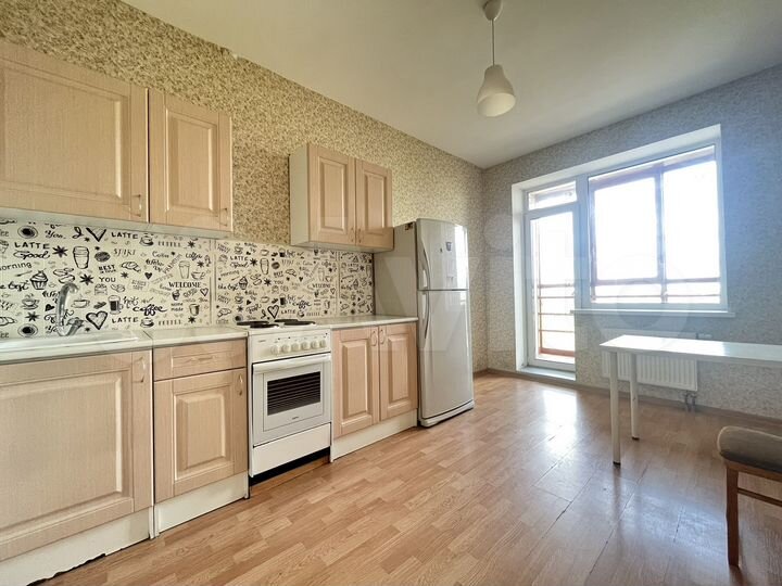 1-к. квартира, 40 м², 7/15 эт.