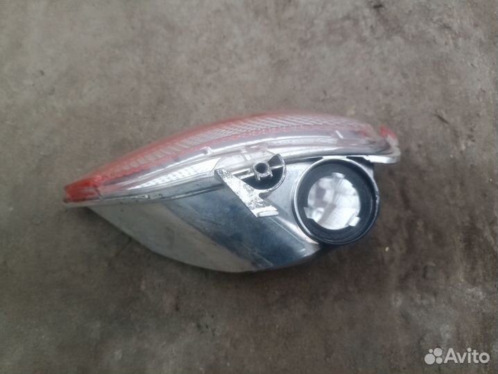 Фонарь заднего хода правый Renault Kaptur