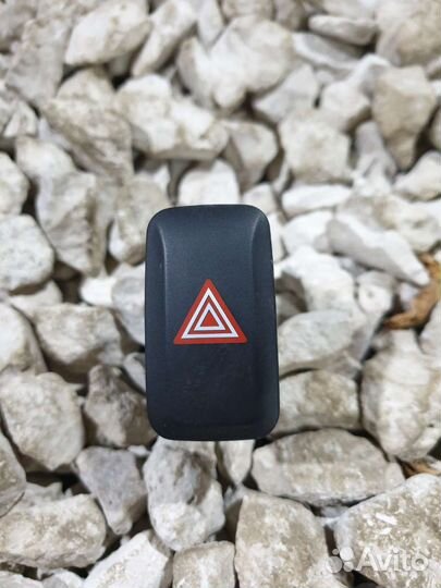 Кнопка аварийки Rio 3 Рио