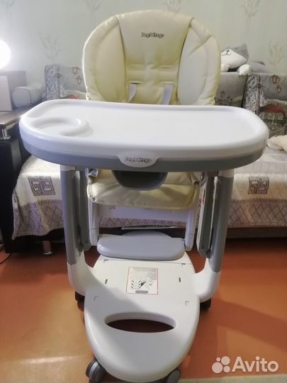 Стульчик для кормления Peg-Perego Tatamia Follow