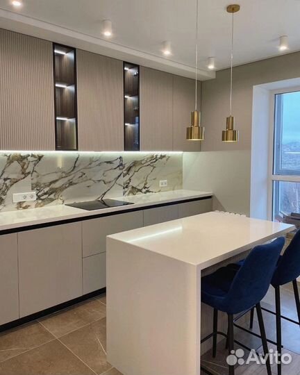 Кухонный гарнитур, кухня до потолка