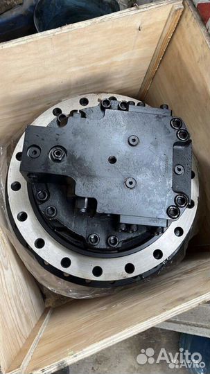 Редуктор хода экскаватора Case CX290B