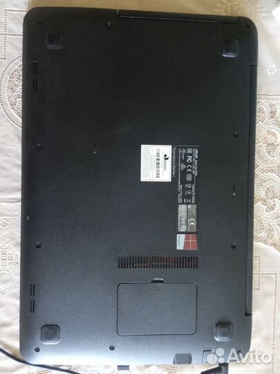 Ноутбук asus X555B