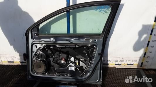 Дверь передняя правая volkswagen passat B7 (ADN30E