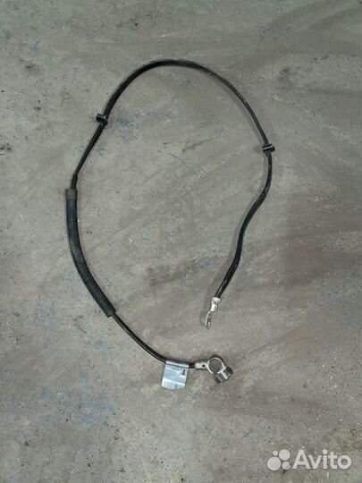 Клемма аккумулятора минус Mercedes-Benz W221