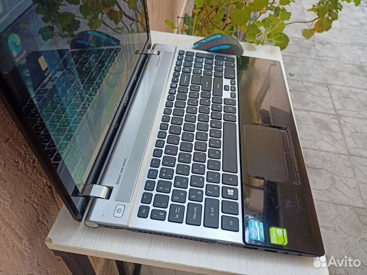 Acer Intel core i5/SSD/Nvidia GT730 4gb