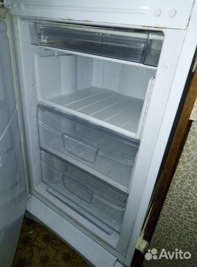 Холодильник. Индезит