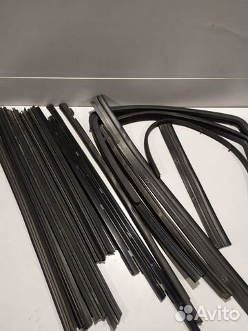 Уплотнители дверных стекол Nissan Qashqai 2008