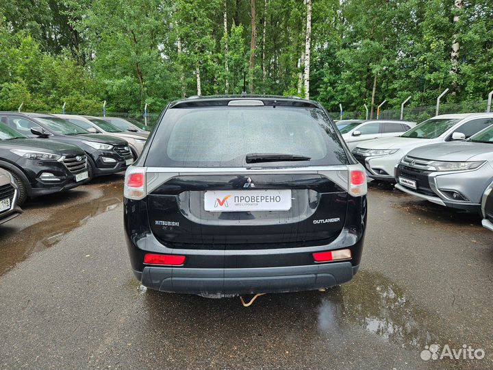 Mitsubishi Outlander 2.0 CVT, 2014, 238 832 км