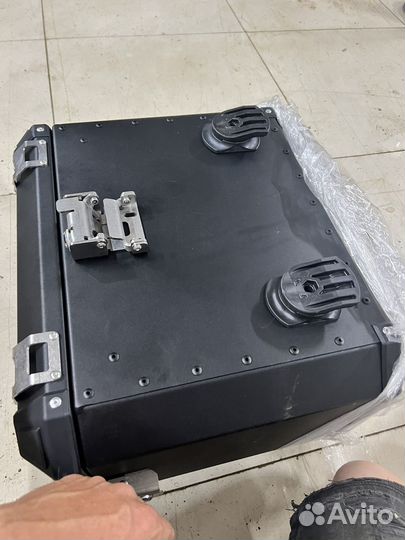 Унив-е кофры Zubr Case
