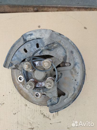 Ступица задняя правая в сборе Renault Fluence