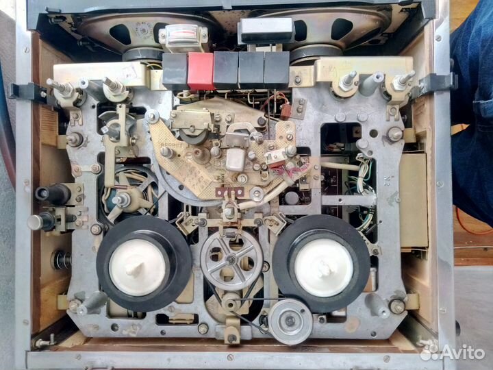 Комета 209. Катушечный (бобинный) магнитофон