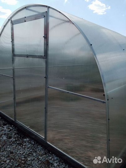 Теплица из поликарбоната