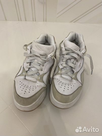 Lacoste 38