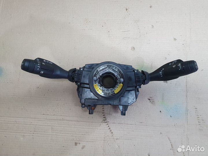 Переключатель подрулевой Volvo Xc90 2