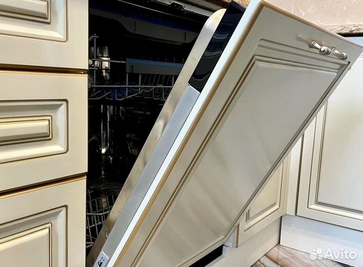 Прямой кухонный гарнитур AGT фасады