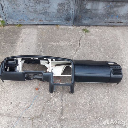 Торпеда(панель ) VW пасат б4