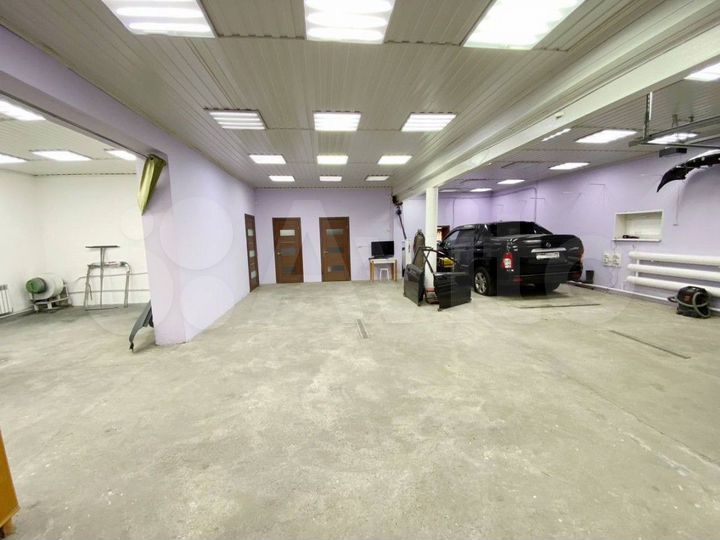 Коттедж 319,2 м² на участке 8,7 сот.