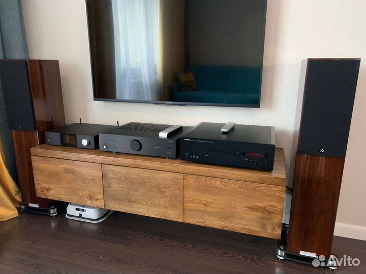 Подвесная тумба под тв из массива