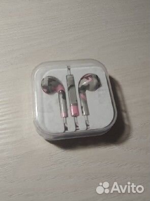 Проводные наушники