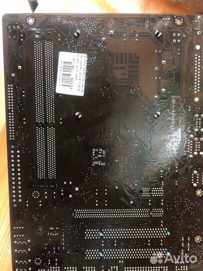 Материнская плата с процессором и памятью